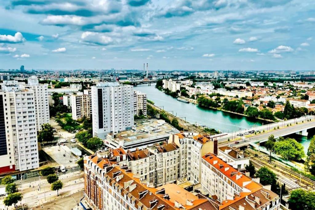 Апартаменты Ciel De Paris : Vue Tour Eiffel Шуази-ле-Руа Экстерьер фото